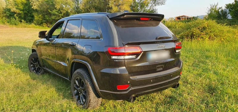 Jeep Grand cherokee, снимка 2 - Автомобили и джипове - 52642873