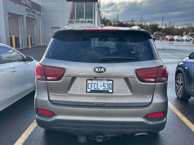Kia Sorento LX CARFAX АВТО КРЕДИТ , снимка 4 - Автомобили и джипове - 52755314