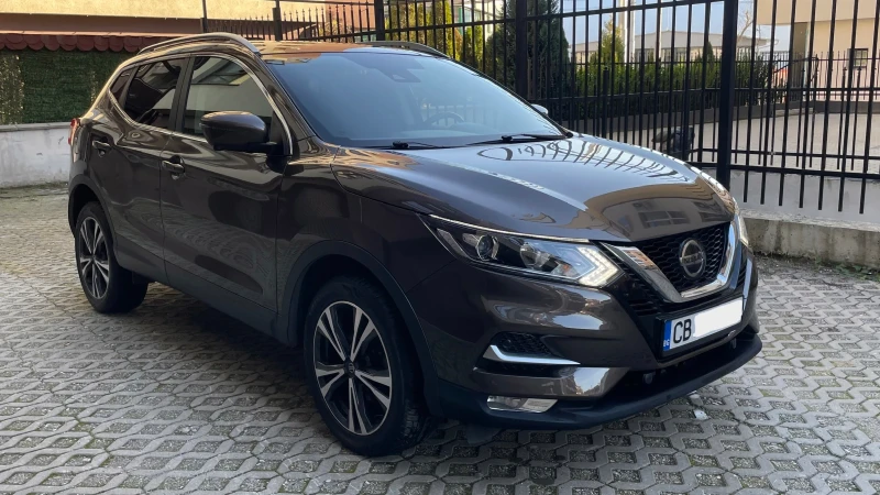 Nissan Qashqai, снимка 2 - Автомобили и джипове - 52875341