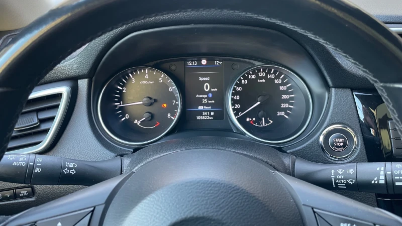 Nissan Qashqai, снимка 8 - Автомобили и джипове - 52875341