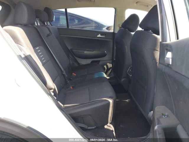 Kia Sportage LX, снимка 9 - Автомобили и джипове - 47882061