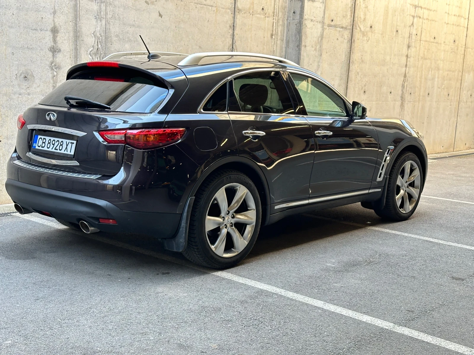 Infiniti QX70 FX35 - Газ/Бензин - изображение 6