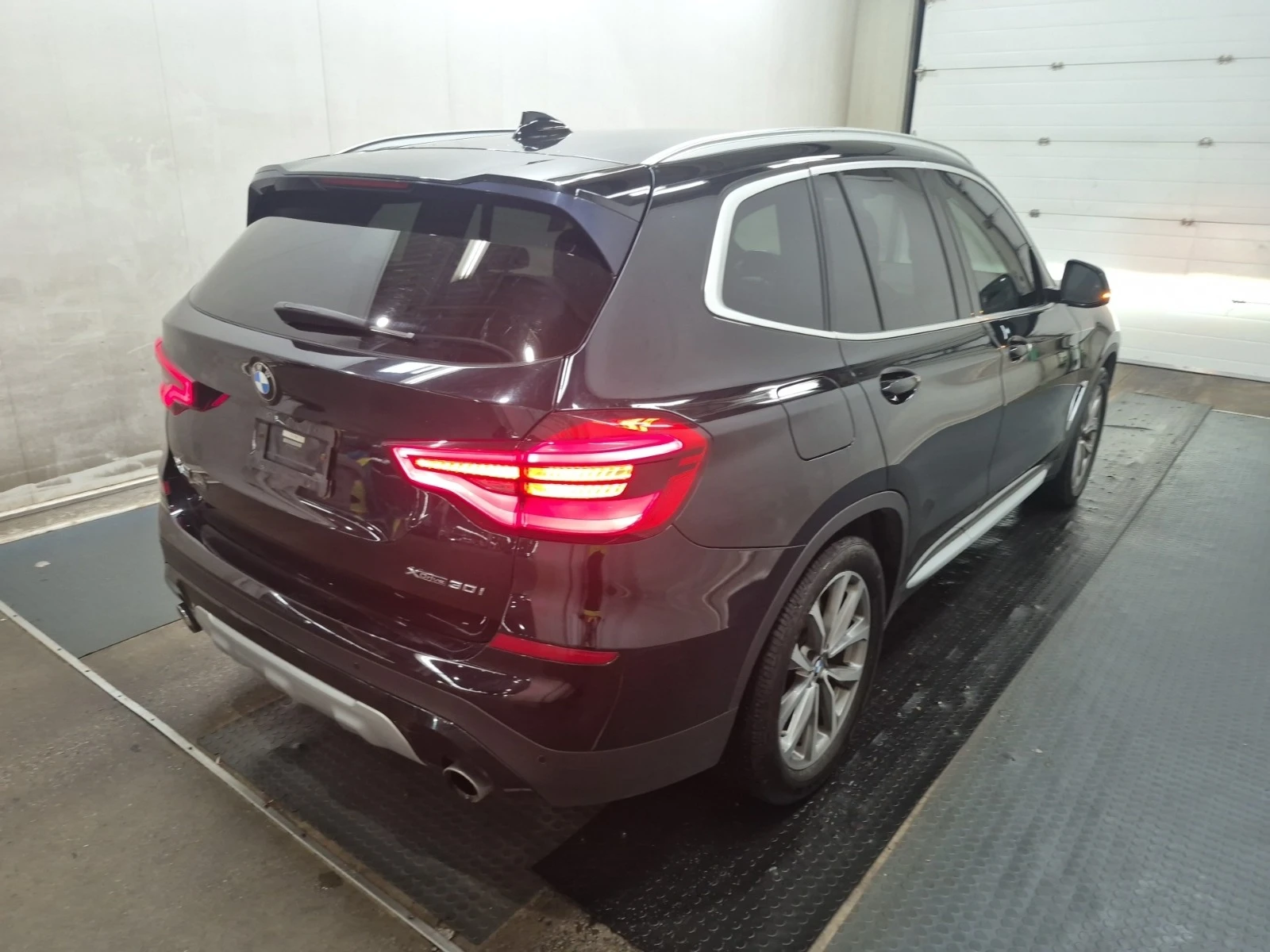 BMW X3 * XDRIVE30I * CARFAX *    | Mobile.bg   4