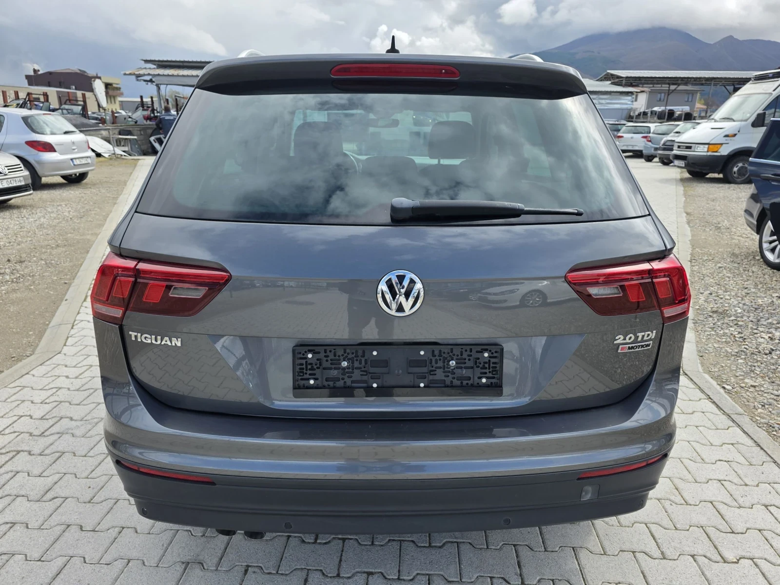 VW Tiguan 2.0TDI 4X4 DSG NAVI Лизинг, снимка 5 - Автомобили и джипове - 54038386