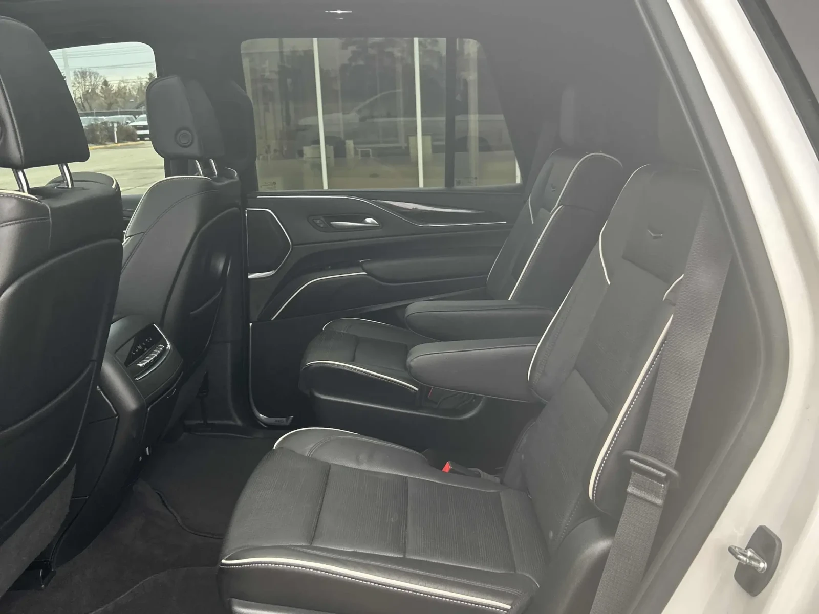 Cadillac Escalade Sport * * CARFAX * * АВТО КРЕДИТ * * , снимка 11 - Автомобили и джипове - 54222113