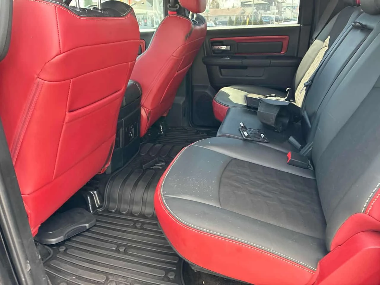 Dodge RAM 1500 * 4WD Crew Cab 140.5" Rebel* �������* KEYLESS* | Mobile.bg � ����������� 12