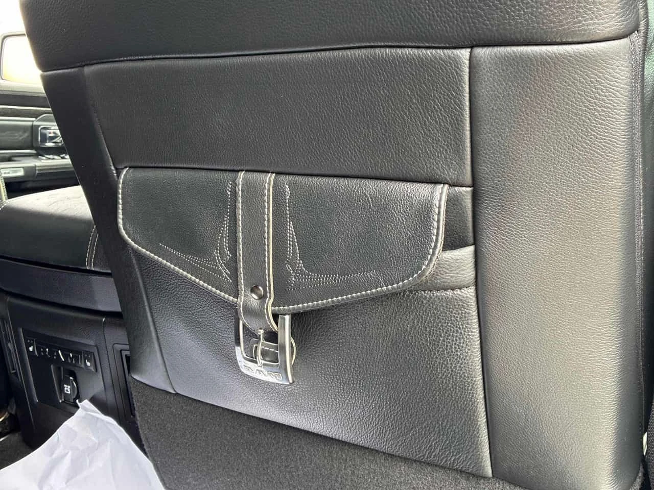 Dodge RAM 1500 * Limited * ПОДГРЕВ* ОБДУХВАНЕ* , снимка 15 - Автомобили и джипове - 54359111