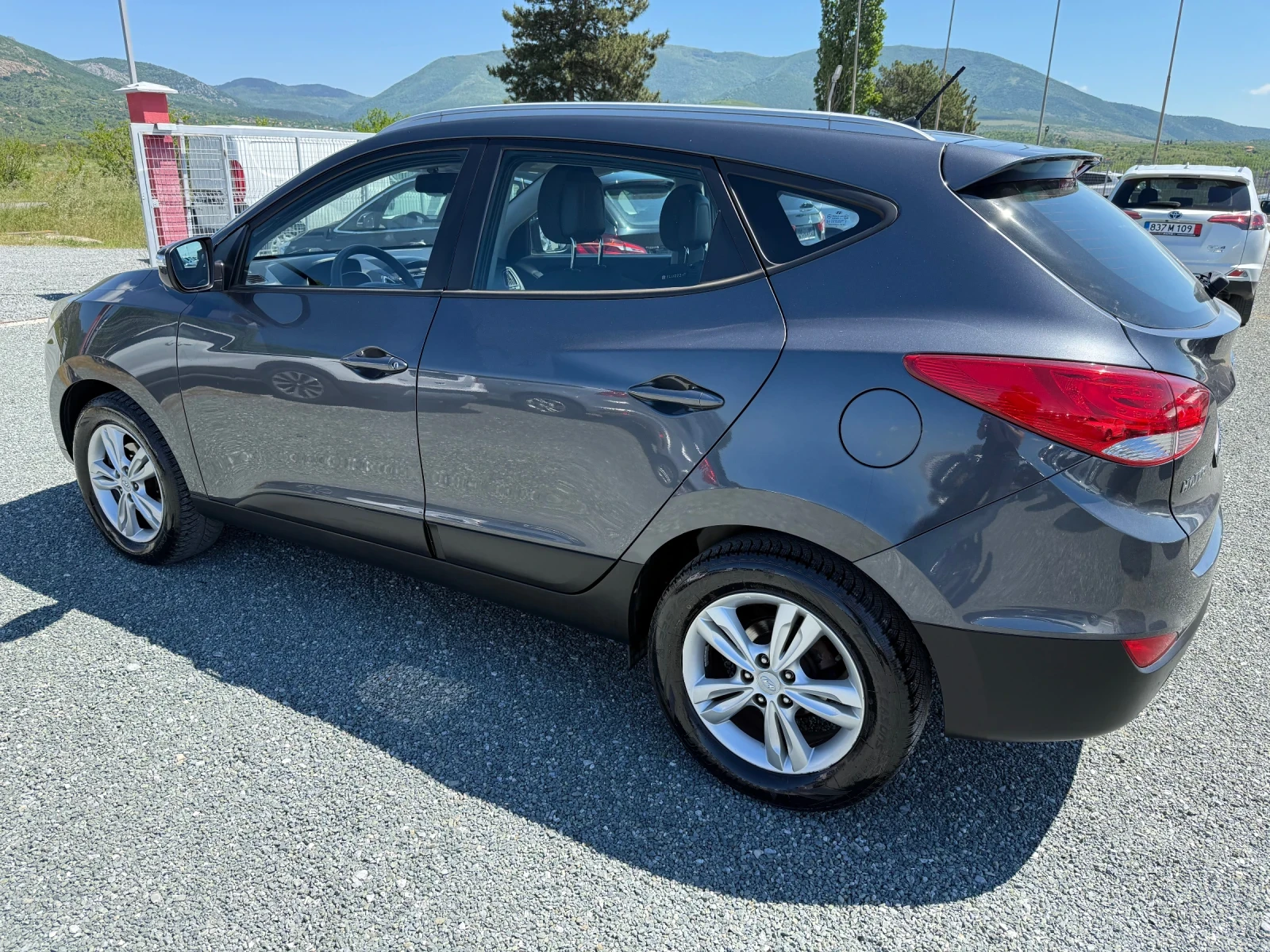 Hyundai IX35 (KATO НОВА), снимка 9 - Автомобили и джипове - 54554621