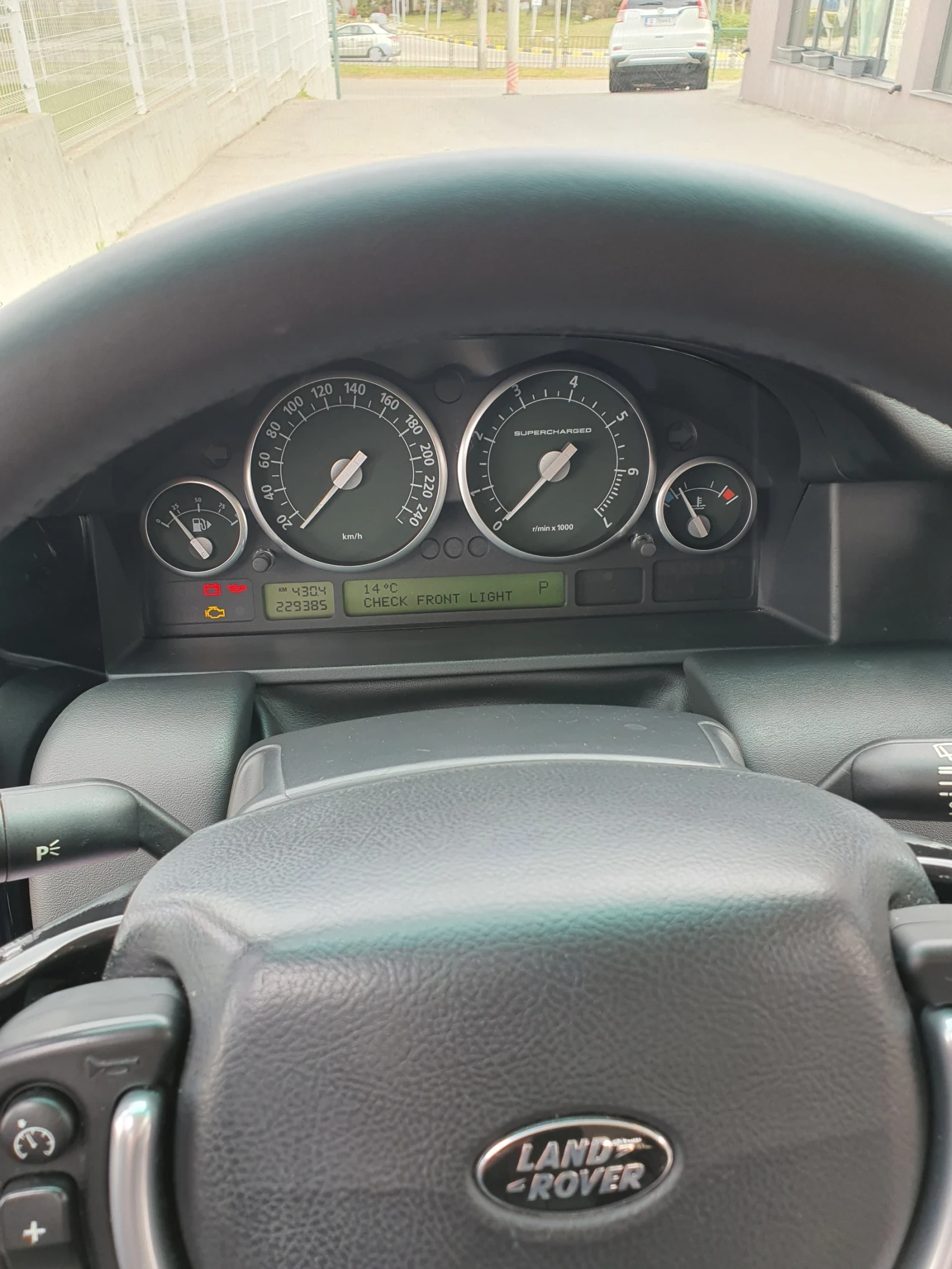 Land Rover Range rover Supercharged 4.2, снимка 8 - Автомобили и джипове - 54704851