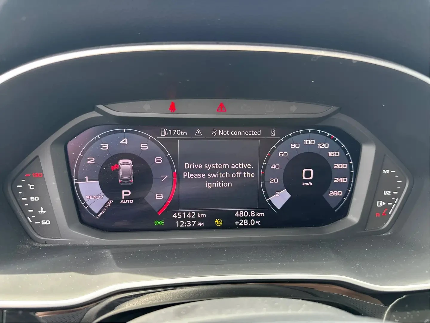 Audi Q3 S-Line * Progressiv * AвтоКредит * (ЦЕНА ДО БГ), снимка 12 - Автомобили и джипове - 55137418