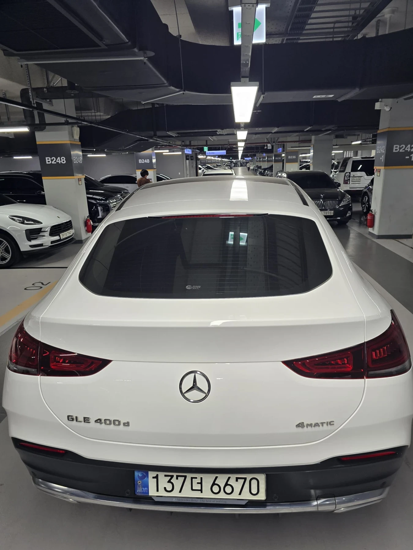 Mercedes-Benz GLE 400 Mercedes GLE400d Coupe AMG Line   360    Burmester, снимка 15 - Автомобили и джипове - 55435831