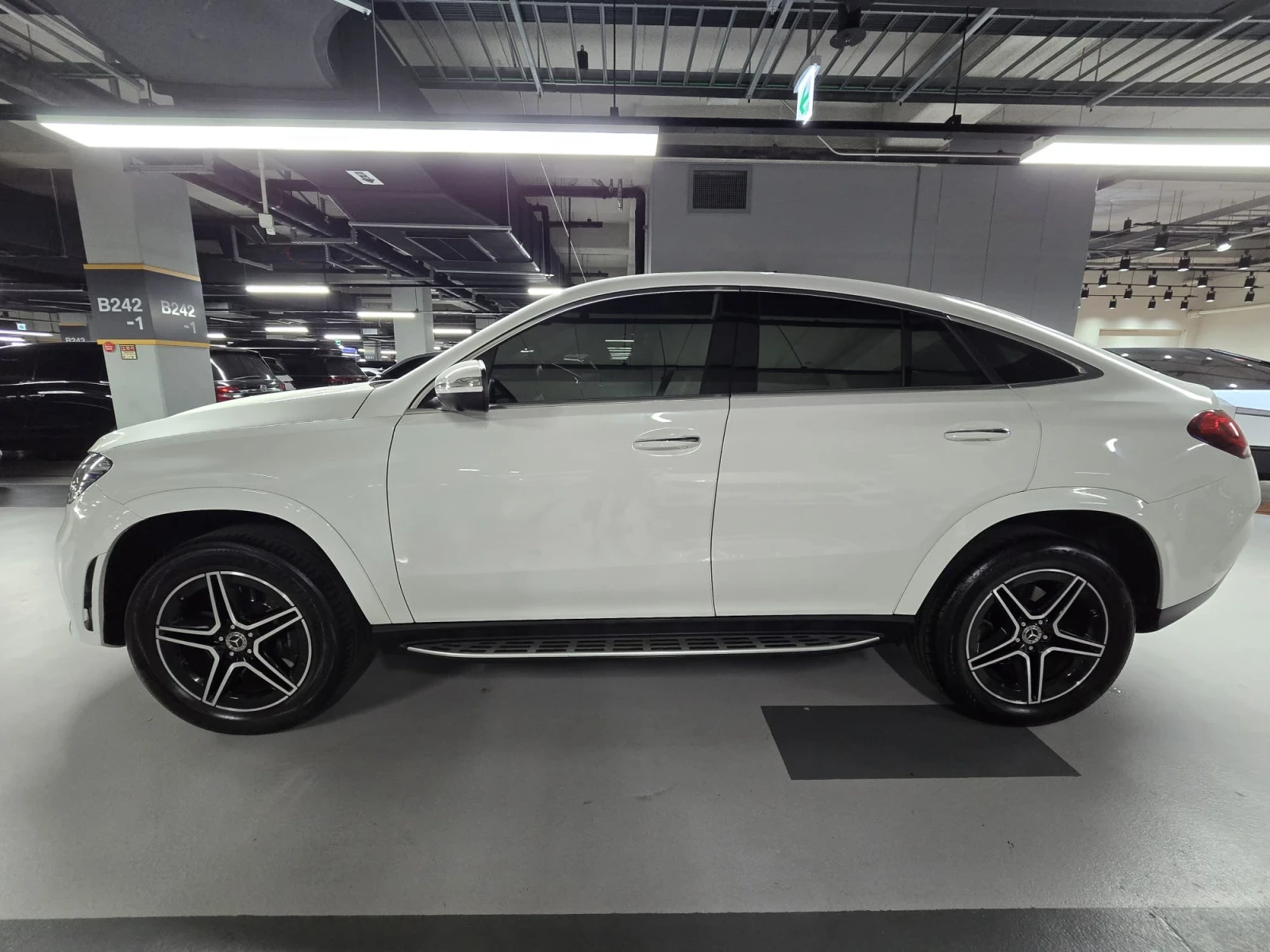 Mercedes-Benz GLE 400 Mercedes GLE400d Coupe AMG Line   360    Burmester, снимка 14 - Автомобили и джипове - 55435831