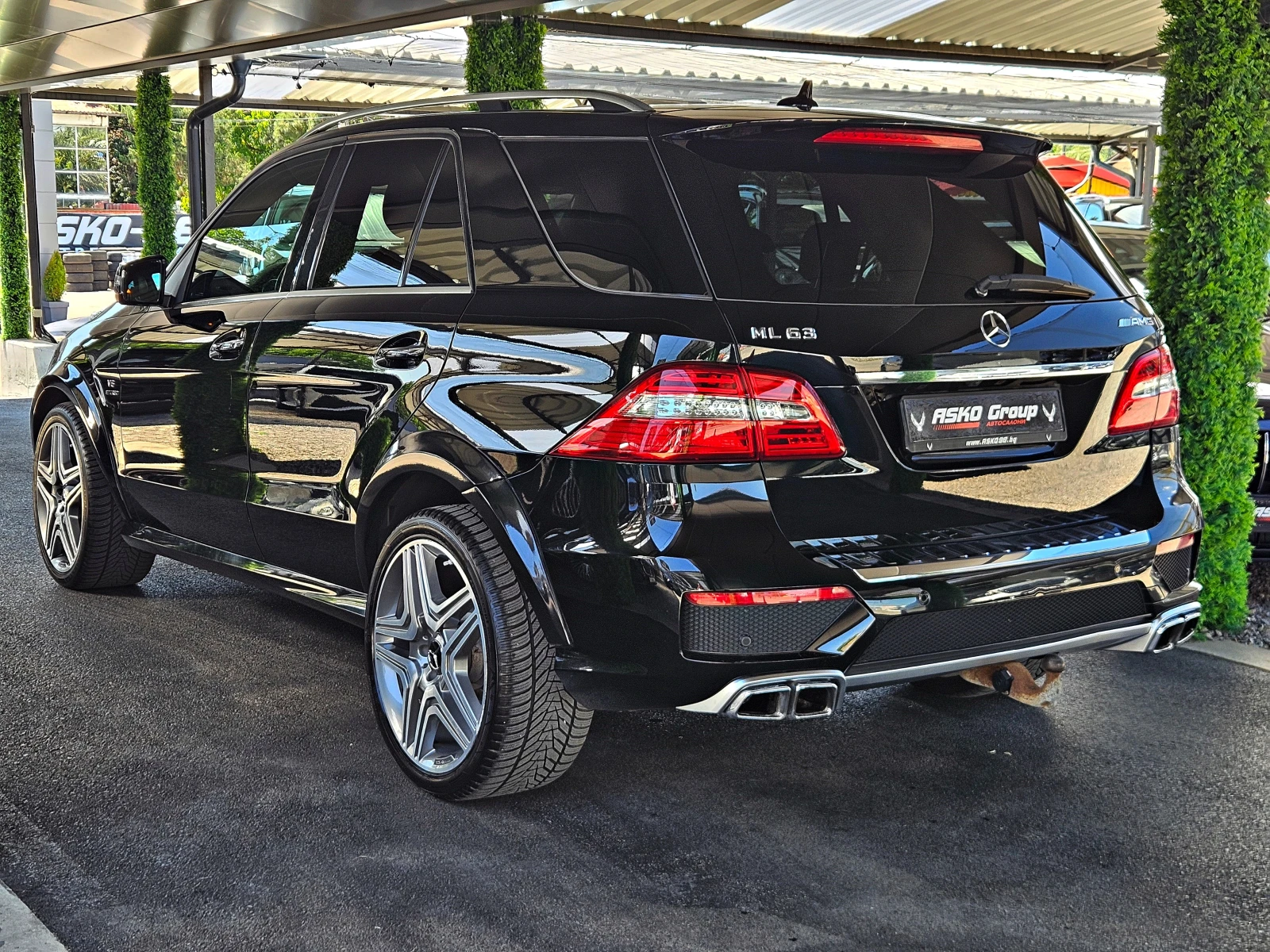Mercedes-Benz ML 63 AMG ТVx3/DISTR/PANO/CAMERA/HARMAN/ОБДУХ/AMBIENT/LIZING, снимка 7 - Автомобили и джипове - 55492062