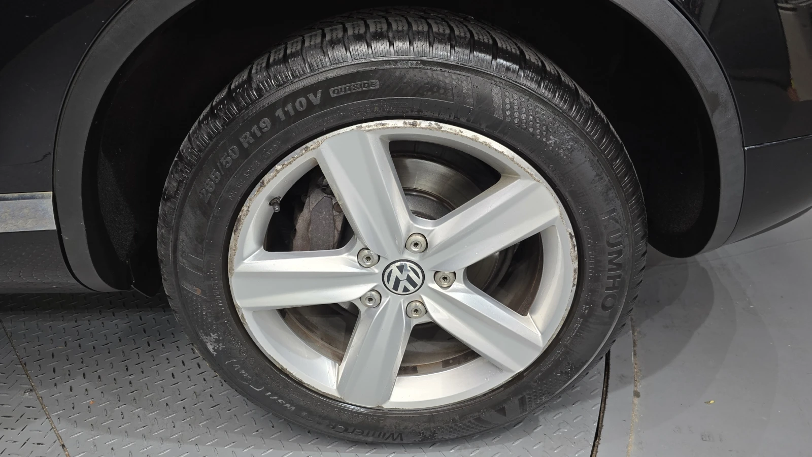 VW Touareg 3.0 TDI* 360* ЕЛ. БАГАЖНИК* ЛЮК* КРАЙНА ЦЕНА, снимка 5 - Автомобили и джипове - 55983951