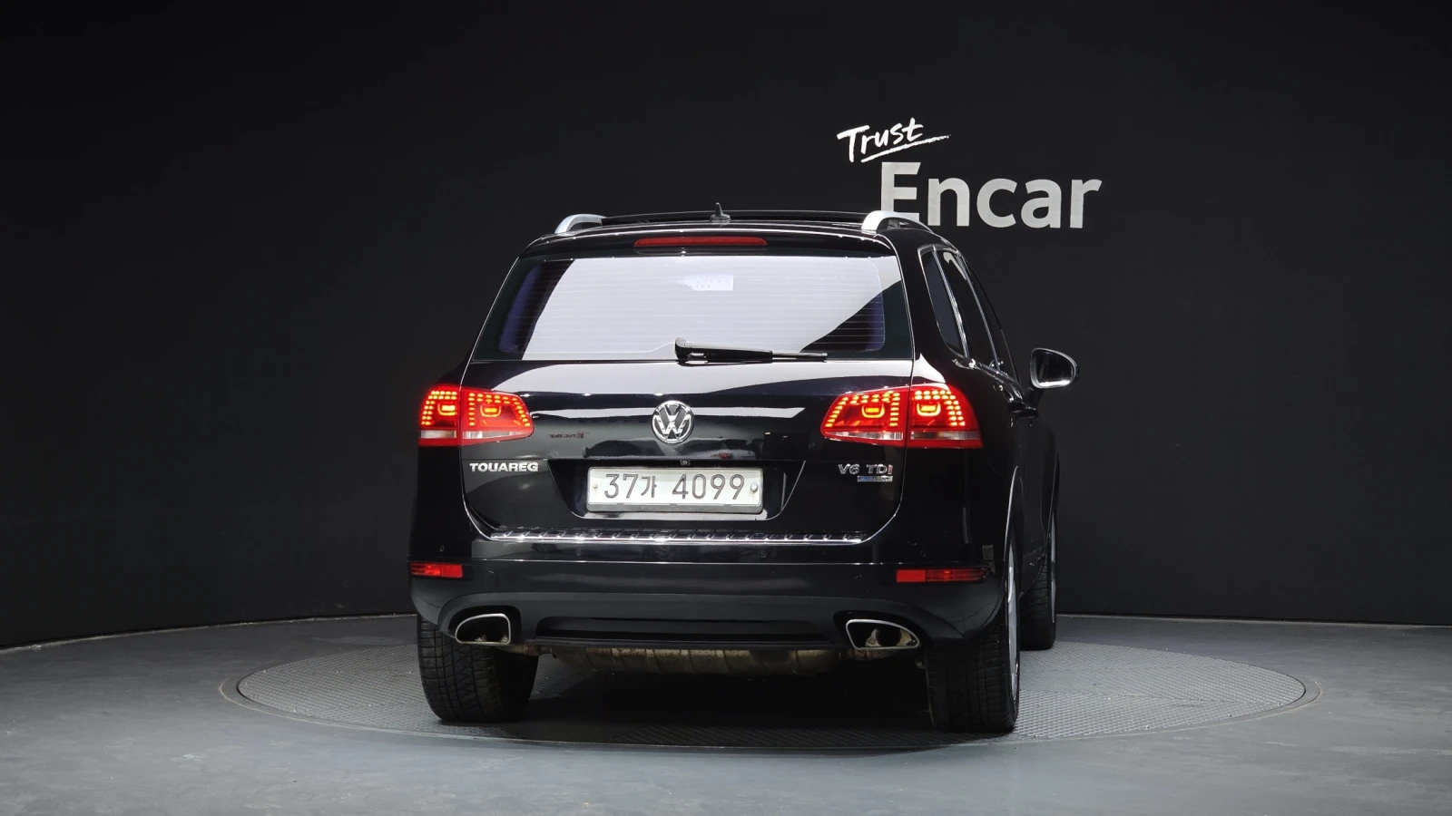 VW Touareg 3.0 TDI* 360* ЕЛ. БАГАЖНИК* ЛЮК* КРАЙНА ЦЕНА, снимка 4 - Автомобили и джипове - 55983951
