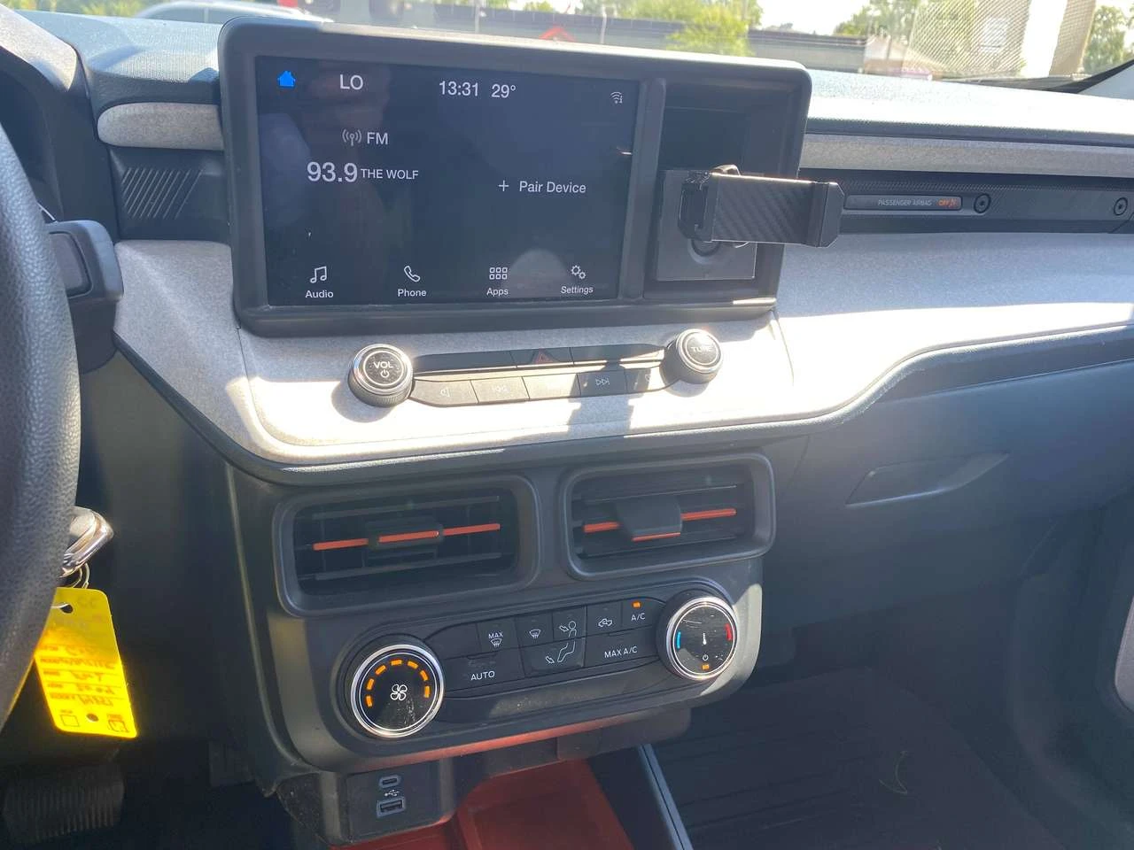Ford Maverick XLT, CLEAN CARFAX, AWD, BACK UP CAMERA! | Mobile.bg � ����������� 15
