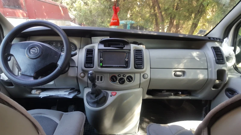 Opel Vivaro, снимка 6 - Бусове и автобуси - 53407480