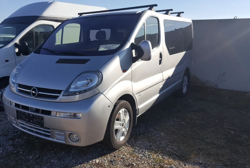 Opel Vivaro, снимка 4 - Бусове и автобуси - 53407480