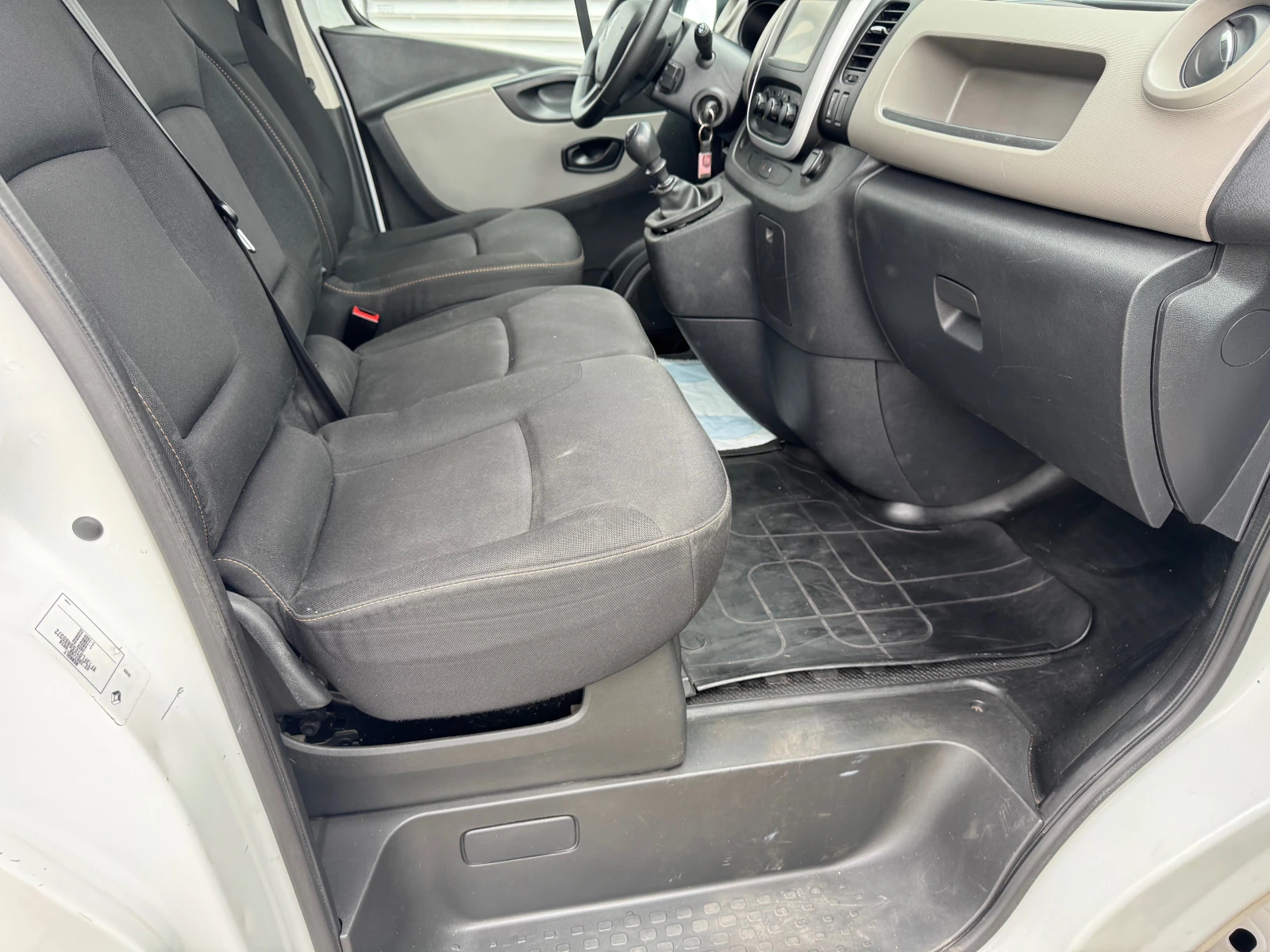 Renault Trafic 1, 6cdti 116ps, клима, нави, мулти, темпо, евро 5b - изображение 10