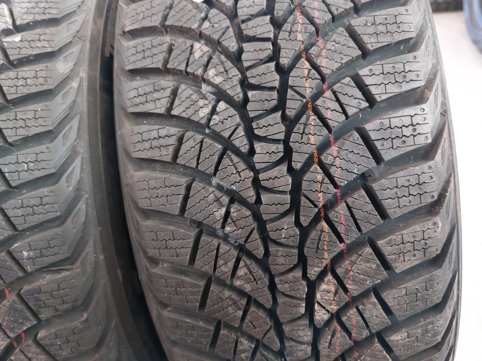  215/55R17 | Mobile.bg   6