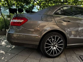 Mercedes-Benz E 220, снимка 2