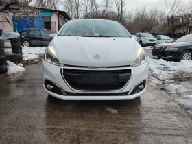 Peugeot 208 1.2i Газ-Бензин, снимка 5