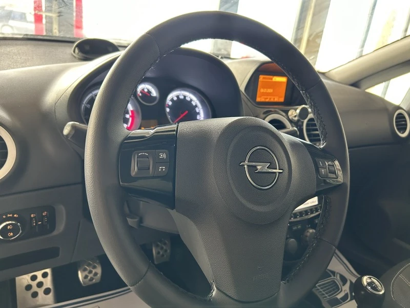 Opel Corsa SXI 1.2i NAVI, снимка 11 - Автомобили и джипове - 43658687