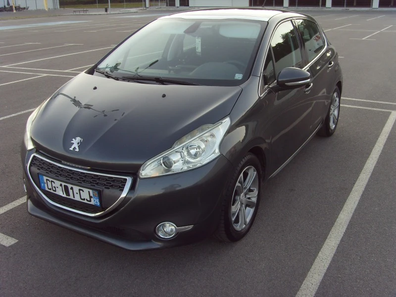 Peugeot 208 1.6 eHDI 6 ск., снимка 12 - Автомобили и джипове - 46803569