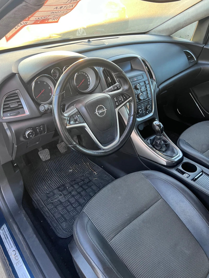 Opel Astra 1.7dtci, снимка 6 - Автомобили и джипове - 48284809