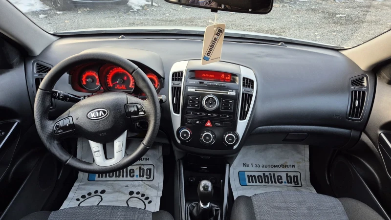 Kia Ceed 1.4, снимка 10 - Автомобили и джипове - 49291353