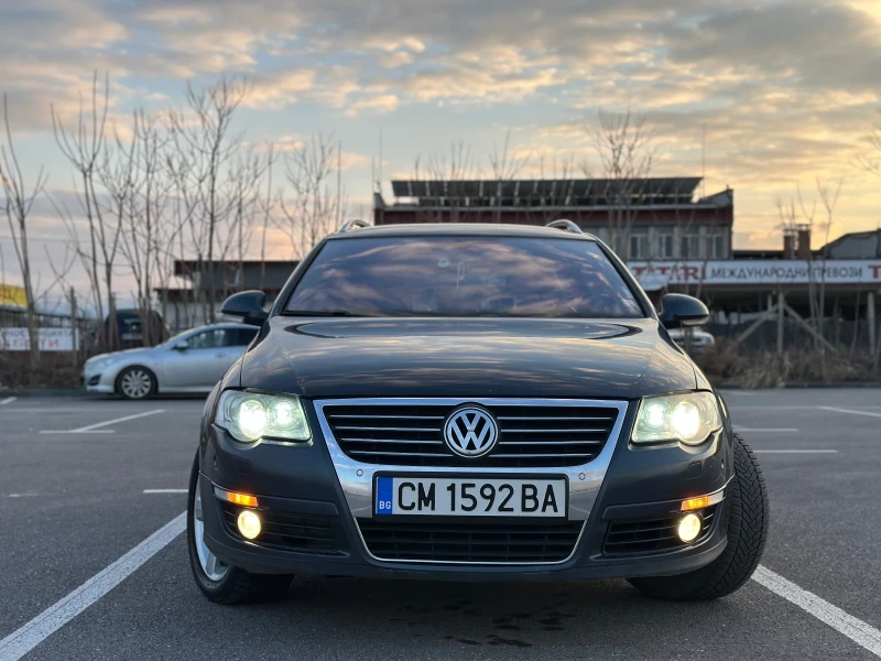 VW Passat 2.0 TDI 140 кс* DSG* Navi* HighLine* Подгрев, снимка 5 - Автомобили и джипове - 49360070