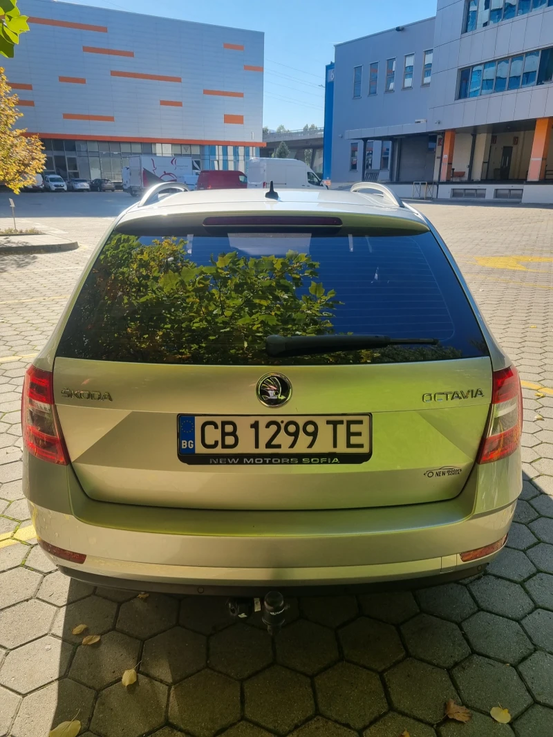 Skoda Octavia 1.6TDI, снимка 6 - Автомобили и джипове - 52135570