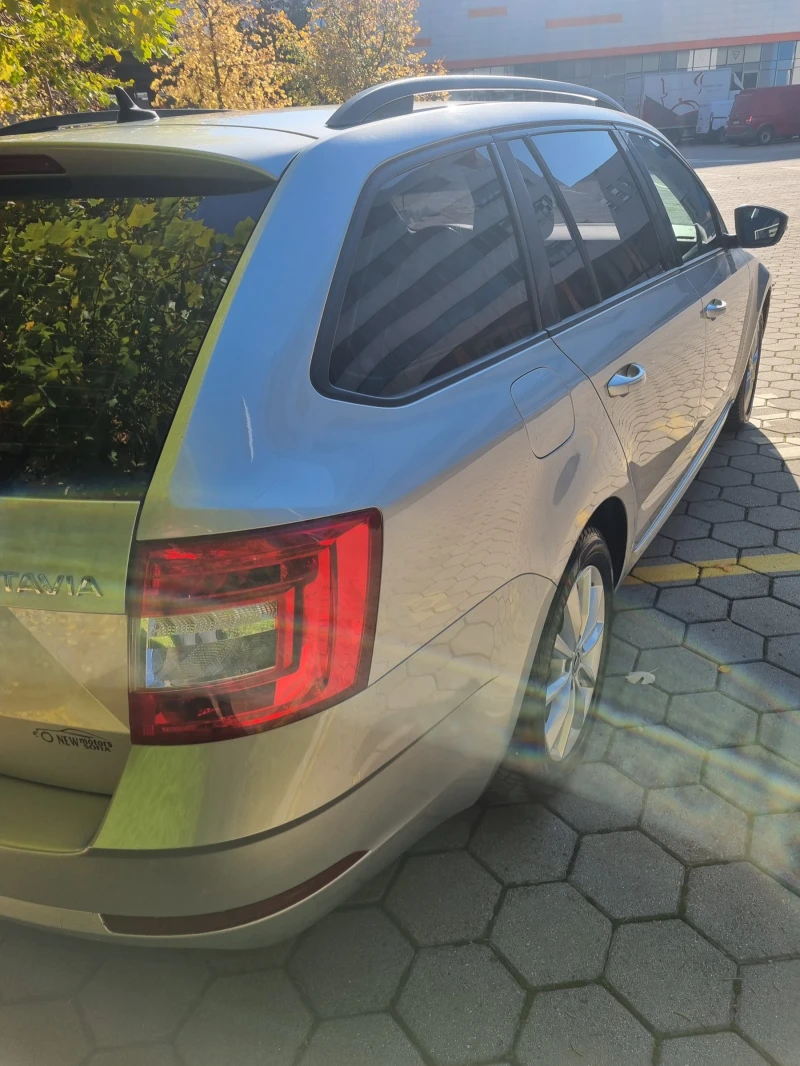 Skoda Octavia 1.6TDI, снимка 4 - Автомобили и джипове - 52135570