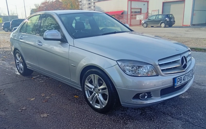 Mercedes-Benz C 220, снимка 3 - Автомобили и джипове - 52351906