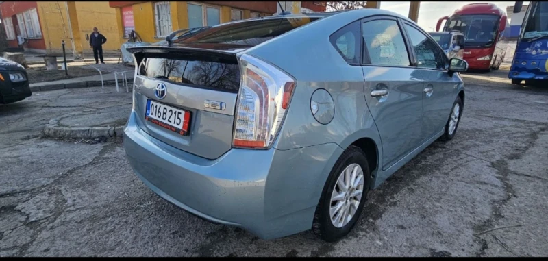 Toyota Prius, снимка 5 - Автомобили и джипове - 52510305