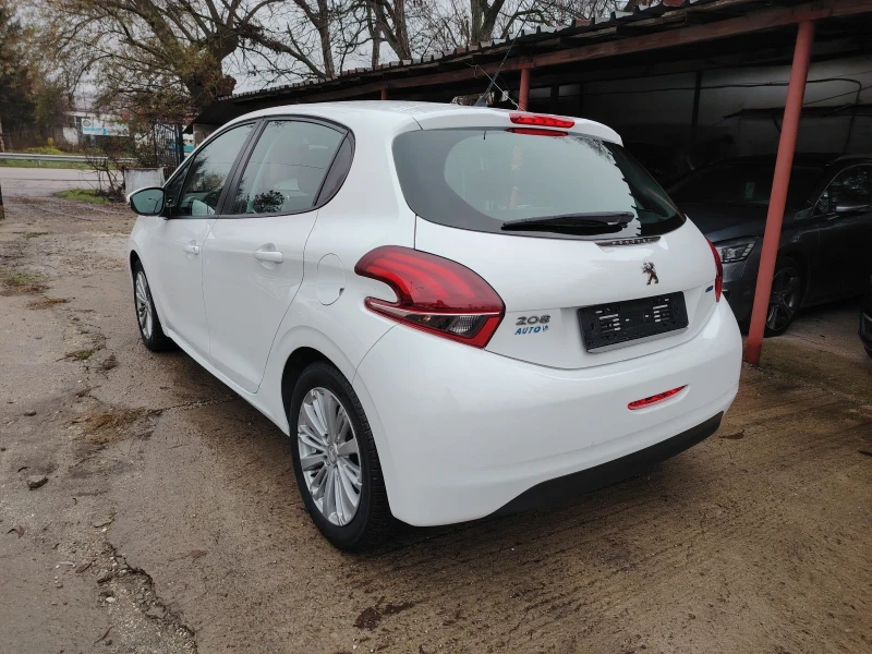 Peugeot 208 1.2i Газ-Бензин, снимка 2 - Автомобили и джипове - 52641928