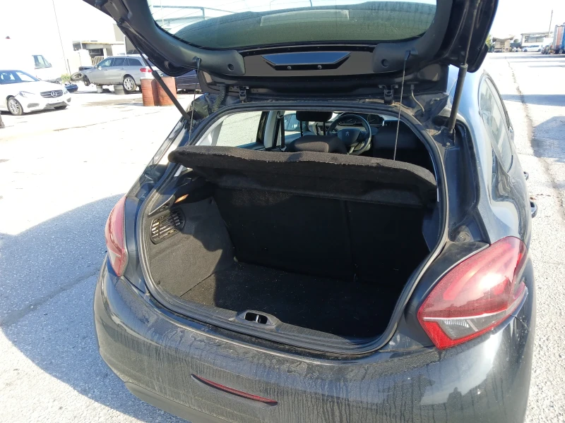 Peugeot 208 1.2/82коня/EURO6/НА ЧАСТИ!, снимка 5 - Автомобили и джипове - 52643370