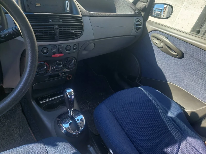 Fiat Punto, снимка 6 - Автомобили и джипове - 53201649