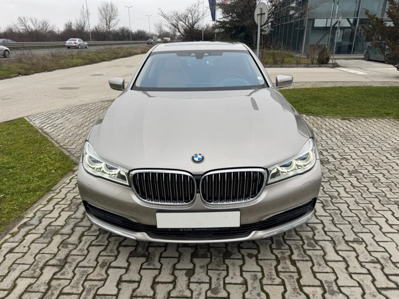 BMW 740 xDrive, снимка 8 - Автомобили и джипове - 53538331