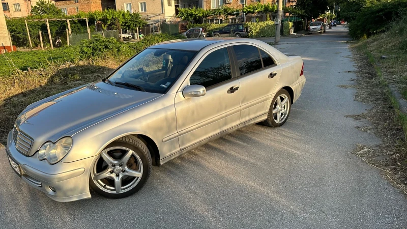 Mercedes-Benz C 200 - 10500 лв. - 27196054 1