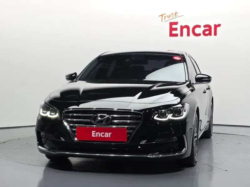 Hyundai Grandeur 2.4 Premium, снимка 3 - Автомобили и джипове - 55391227