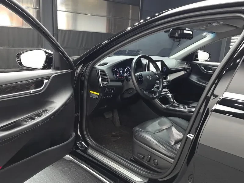 Hyundai Grandeur 2.4 Premium, снимка 10 - Автомобили и джипове - 55391227