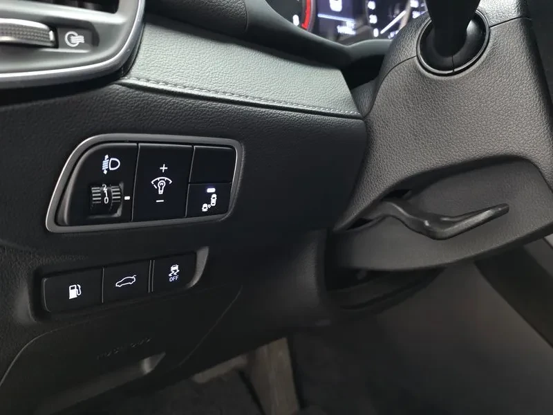 Hyundai Grandeur 2.4 Premium, снимка 17 - Автомобили и джипове - 55391227