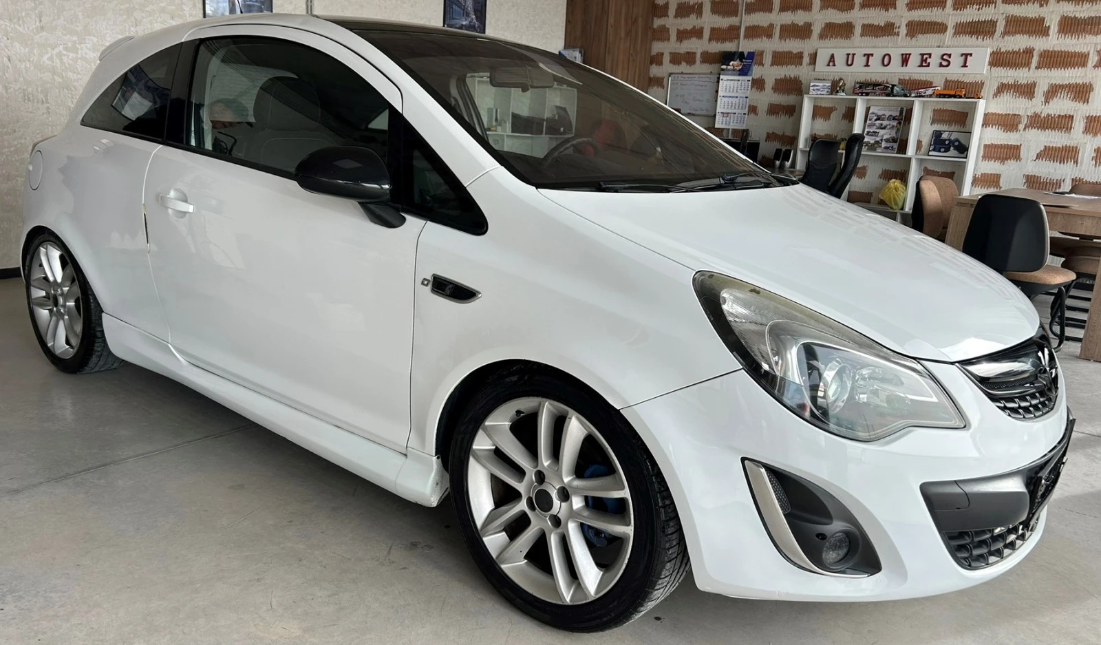 Opel Corsa SXI 1.2i NAVI - изображение 2