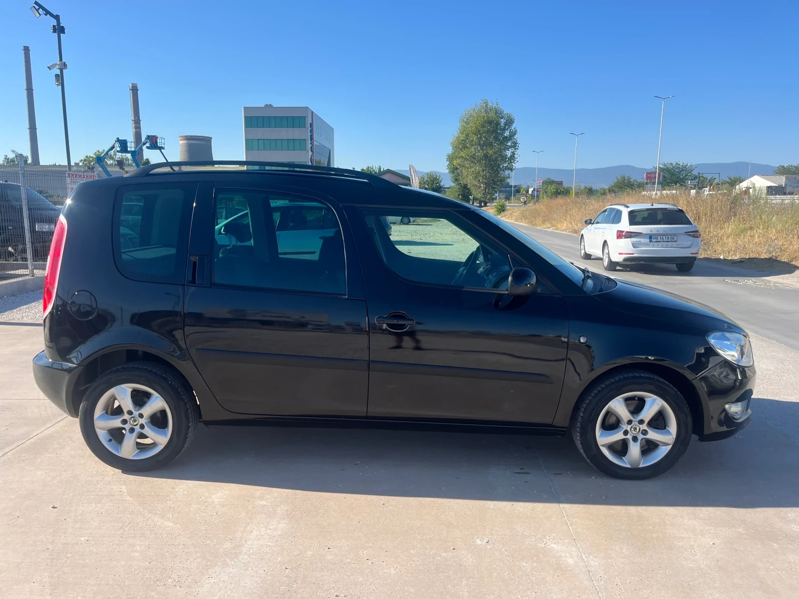 Skoda Roomster 1.4tsi-автоматик - изображение 4