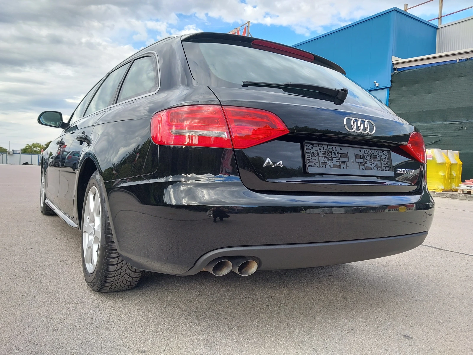 Audi A4 2.0 - 143кс. - изображение 4