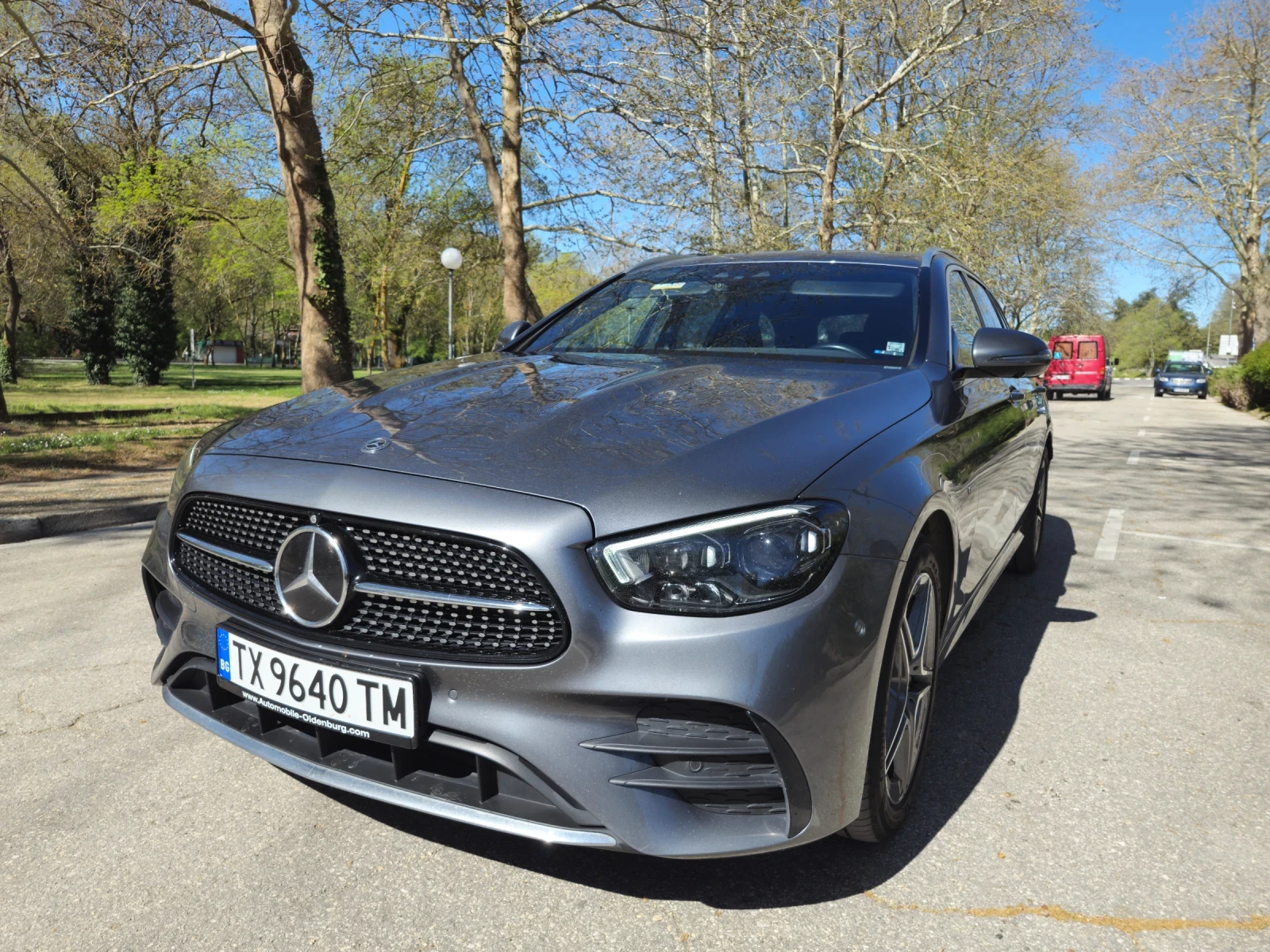 Mercedes-Benz E 300 AMG 306HP MULTIBEAM BURMESTER SOUND  - изображение 6