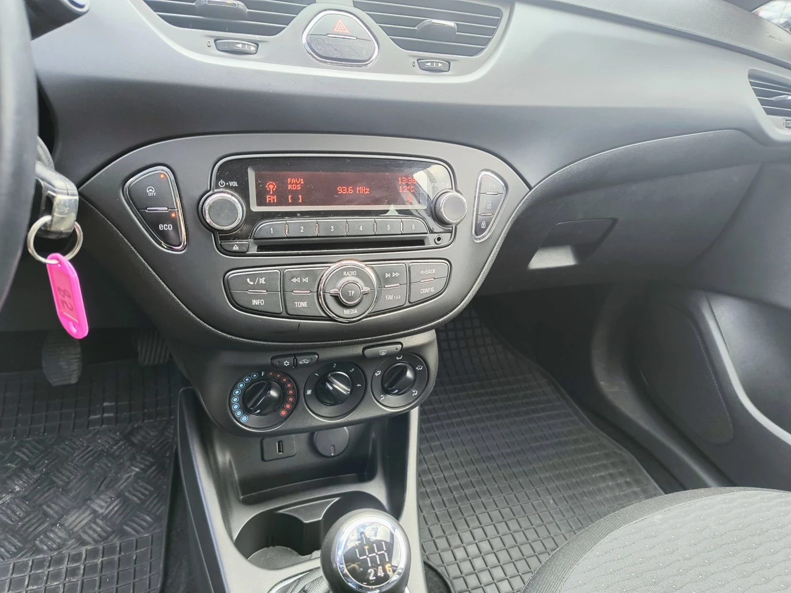 Opel Corsa 95кс 6 speed 2016г фул елстри - изображение 8