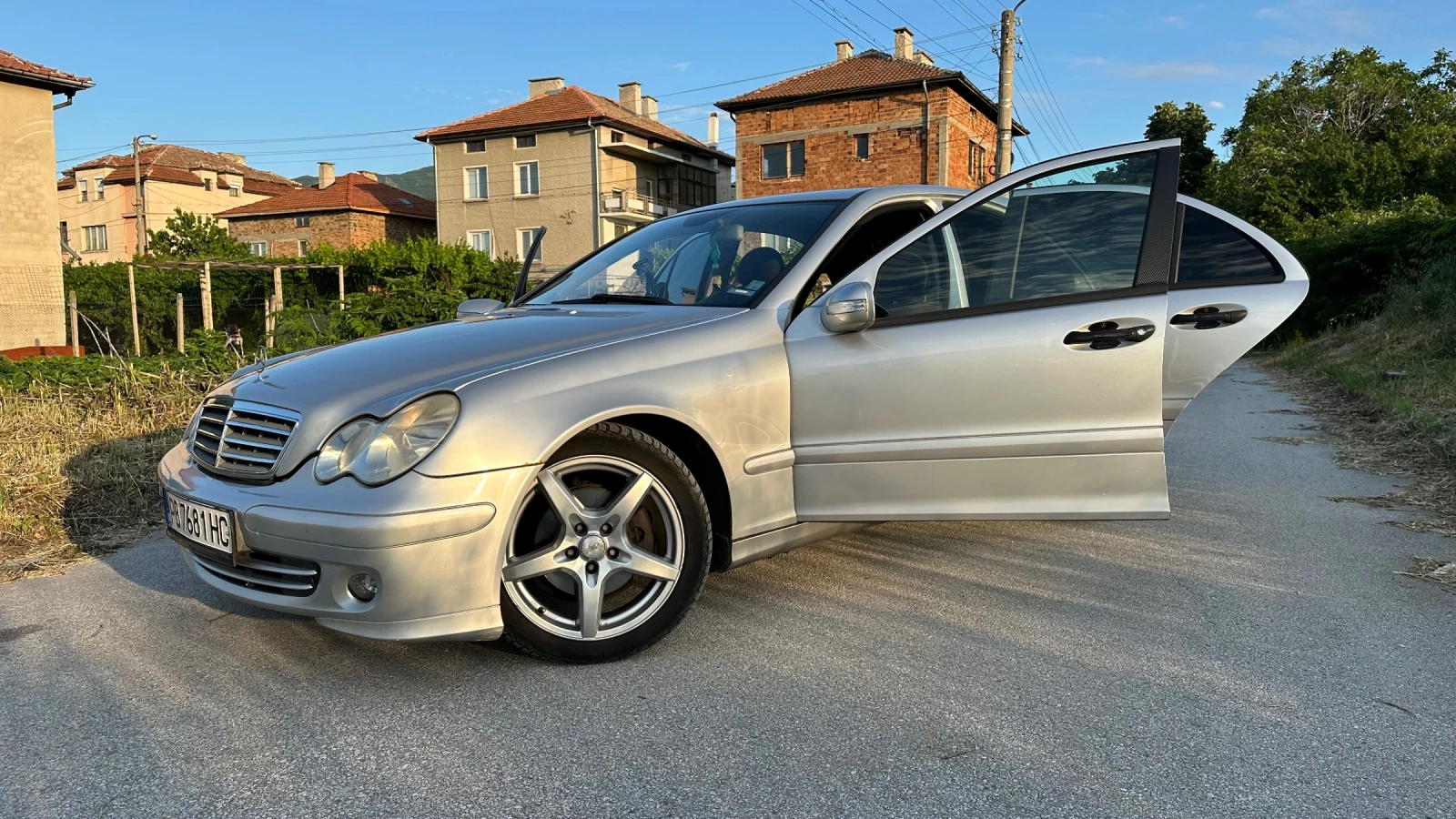 Mercedes-Benz C 200  - изображение 3