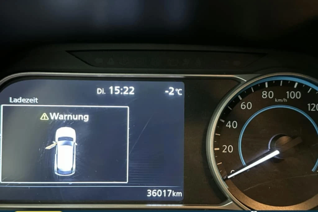 Nissan Leaf  Connecta - изображение 8